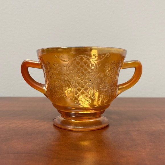 [SOLD] Vintage Federal Glass Normandie Iridescent Marigold Sugar Bowl - Picture 8 of 8